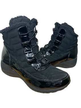 Khombu Black Winter Boots Sz 10 Fleece Lined Flexible Comfort Zip Closure